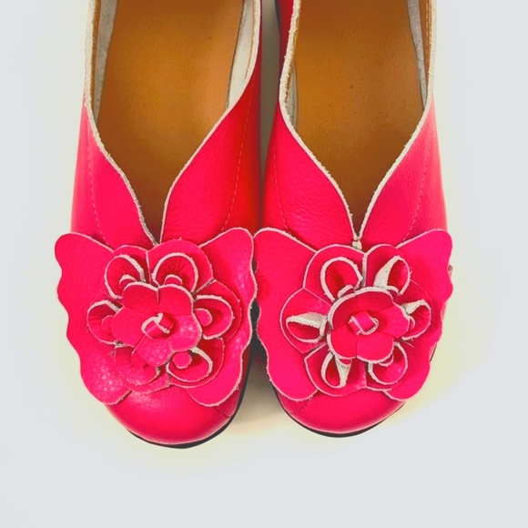 •Ultra Comfy Floral flat - Picture 4 of 8